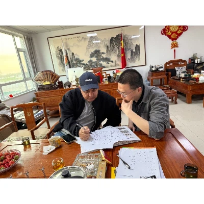 🌍 Od poľnohospodárskej pôdy po Dream Home: Ako pán Oscar zmenil svoj život s 20 stôp kontajnerom...